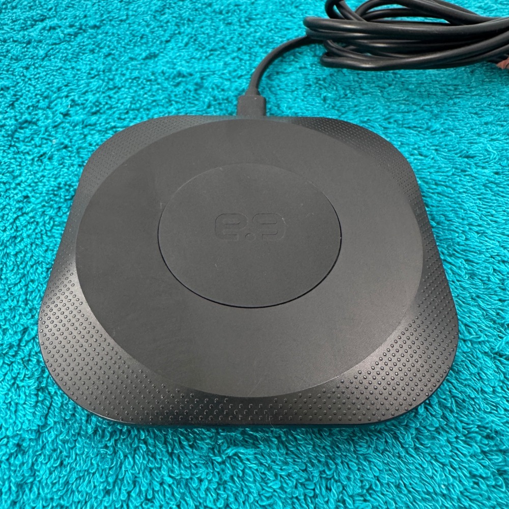 PureGear Wireless Charging Pad Black Qi-Enabled Charger 09526PG with Adapter
